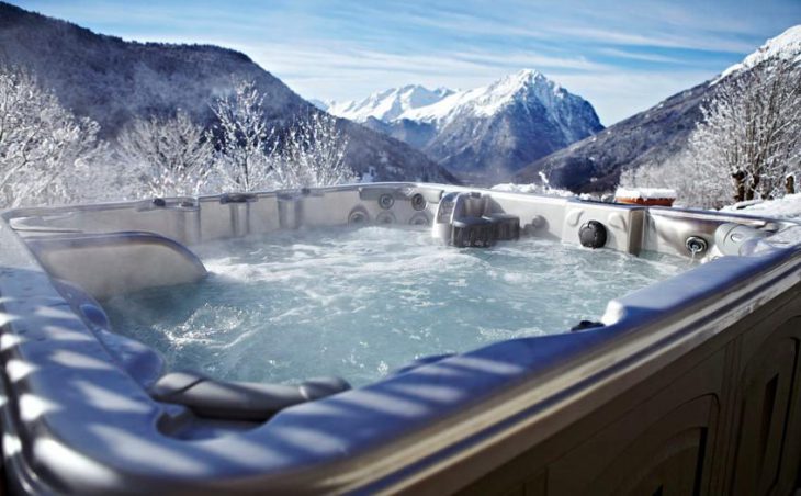 Chalet Saskia, Alpe d'Huez, Hot Tub